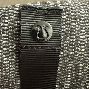 NWOT Lululemon Scarf